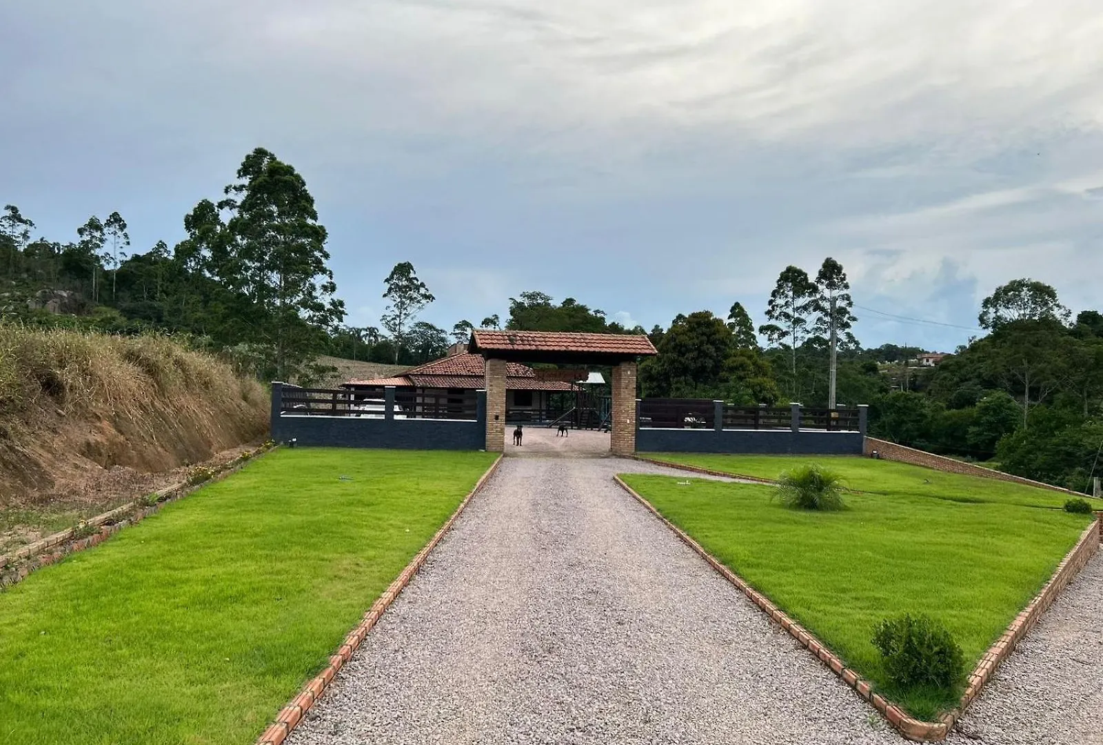 Sitio Cantinho Do Sossego, Casa De Campo, Pescaria, Lareira, Jogos De Bilhar, Area Gourmet Etc Rancho Queimado Brazil